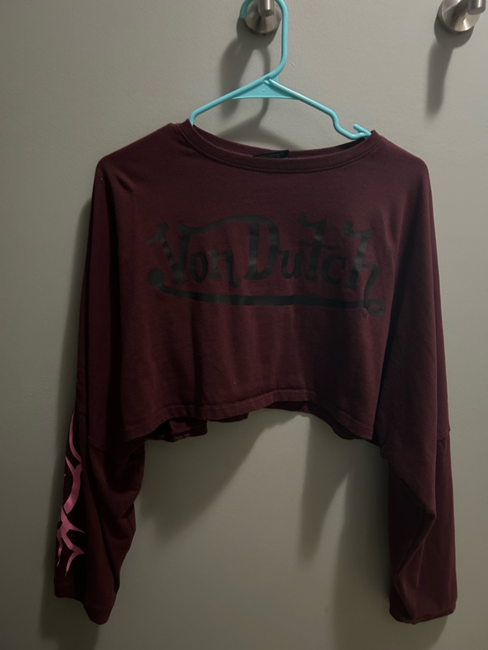Von Dutch Burgundy Cropped Long-Sleeve Logo Top